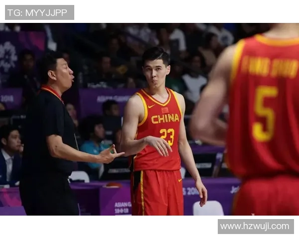 中国男篮红队迎战中国台北队全力争胜展现实力与团队精神